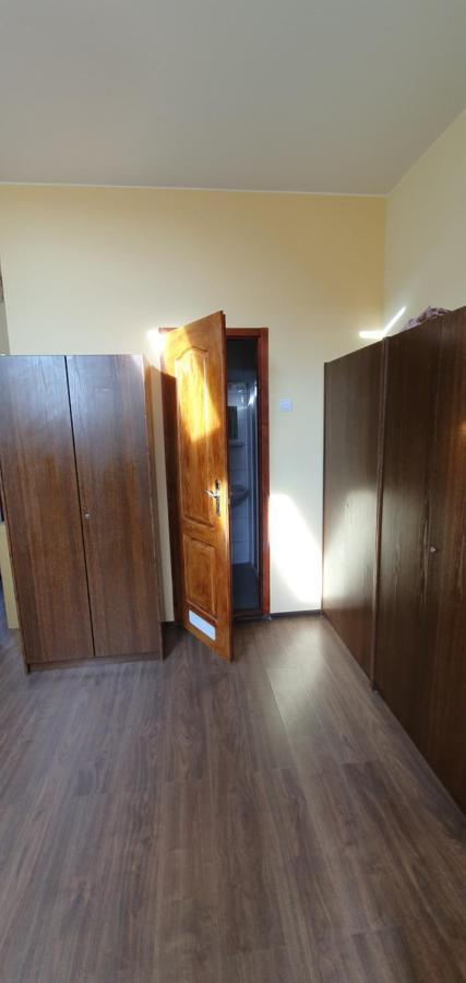 Hostel Romzsa Todor Kollegium Szegedin Exterior foto