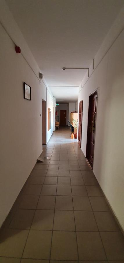 Hostel Romzsa Todor Kollegium Szegedin Exterior foto