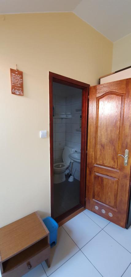 Hostel Romzsa Todor Kollegium Szegedin Exterior foto